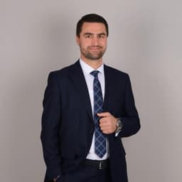 Doç. Dr. Mustafa Özalp